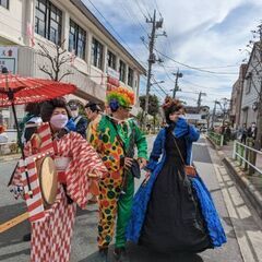 チンドン屋大好きさん集まれ〜！