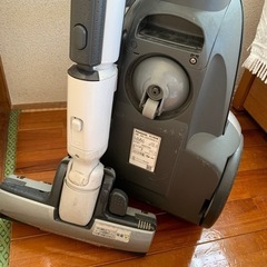 【受け取り予定者決定】Panasonic 掃除機　MC-SS310GX-S 2012年製の画像