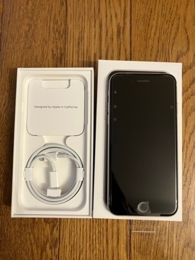 iPhone SE (第3世代) 64 GB新品SIMフリー