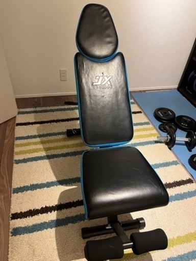 筋トレ　ダンベル　ぶら下がり健康器具、ベンチ　美品