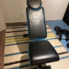 筋トレ　ダンベル　ぶら下がり健康器具、ベンチ　美品