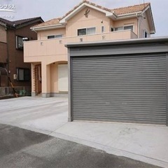 シャッター付きガレージ探しています。
