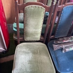 アンティークチェアーの画像