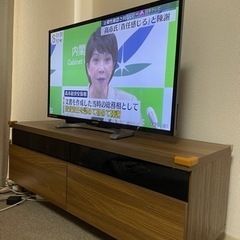 テレビとテレビボードのセット