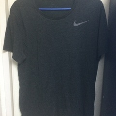 No.10  NIKE DRY-FIT Tシャツ