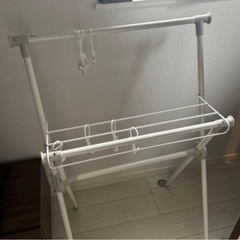 アイリスオーヤマ 洗濯物干し 室内物干し コンパクト収納 タオルハンガー付きの画像