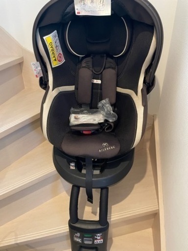 回転式チャイルドシート