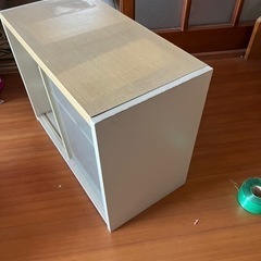 棚　ガラス棚　の画像