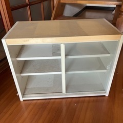 棚　ガラス棚　の画像