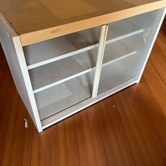 棚　ガラス棚　の画像