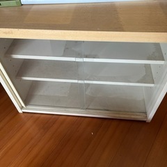 棚　ガラス棚　の画像