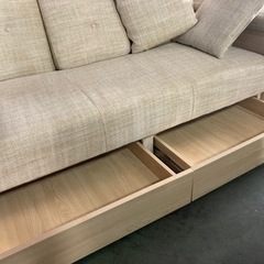 ● ソファーベッド、3人掛けソファー、収納多数の画像