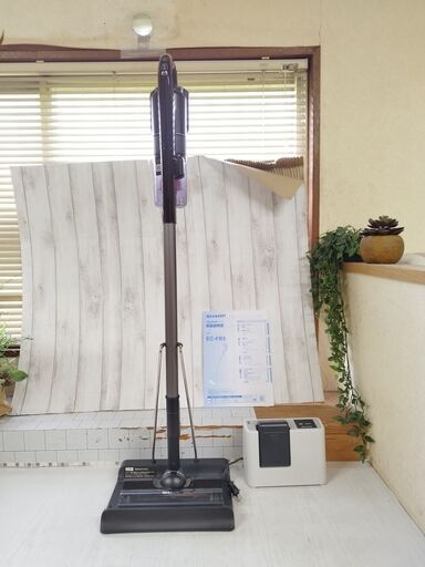 SHARP シャープ サイクロン式コードレスクリーナー 充電式掃除機 EC-FR5-B3 2021年製