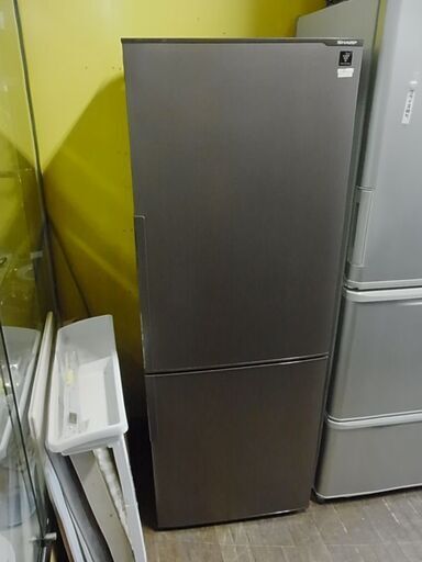 セール中につき、通常特価40,678円より5,000円引きの35,678円!　SHARP　シャープ　ノンフロン冷凍冷蔵庫　SJ-PD27D-T　２ドア冷凍冷蔵庫　271L　プラズマクラスター搭載　2018年製
