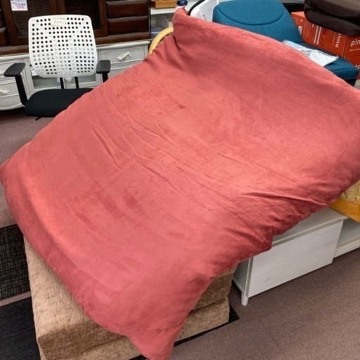 【激安】未使用品　大きなくつろぎクッション　130×130cm