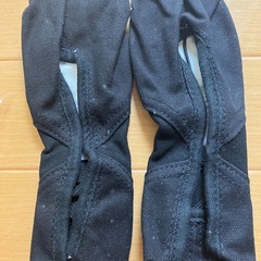 ミルヴァ  バレエシューズ　２３.５　黒　新品