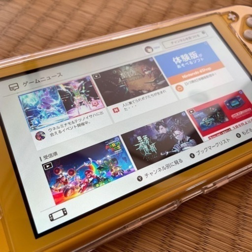 任天堂 Switch ライト イエロー