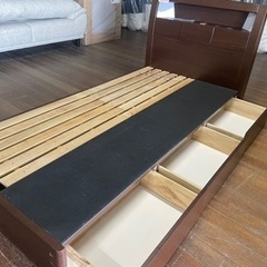 中古シングルベッド！無料です！の画像