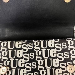 美品！GUESSゲスのショルダーバッグ、ハンドバッグの画像