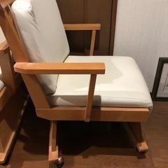 ニトリの椅子の画像