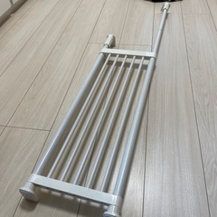 突っ張り棚の画像