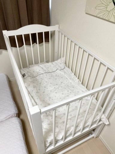 ベビーベッド＋ベビー布団セット＋イブルの敷マット＋バウンサー