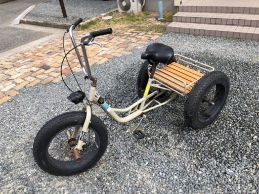 激安　極太タイヤの三輪ファットバイク