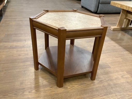 Acme Furniture BROOKS hexagontable ご紹介いたします！