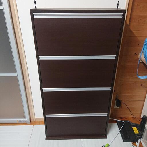 美品 綺麗です 薄型フラップ収納