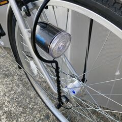 新品・未使用　ママチャリ　オートライト　 26インチ　シマノ製6段変速　シルバーの画像