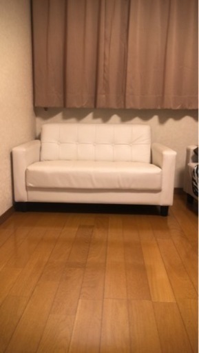 ホワイト コンパクトラブソファ2脚 受付中
