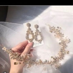 結婚式/ウェディング　ヘッドセットとピアスのセットの画像