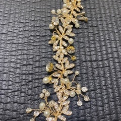 結婚式/ウェディング　ヘッドセットとピアスのセットの画像