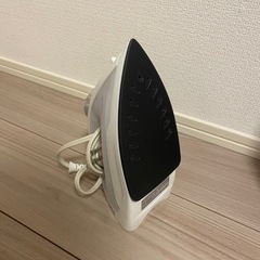 【受け渡し予定】アイロン　アイロン台セットの画像
