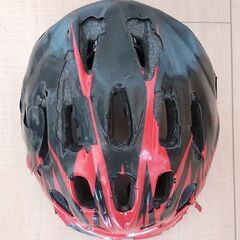 50円で。幼児用のヘルメットです。の画像