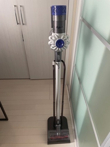 dyson v6 本体・充電ケーブル