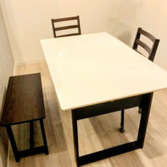 ニトリダイニングテーブル＆チェアセットの画像