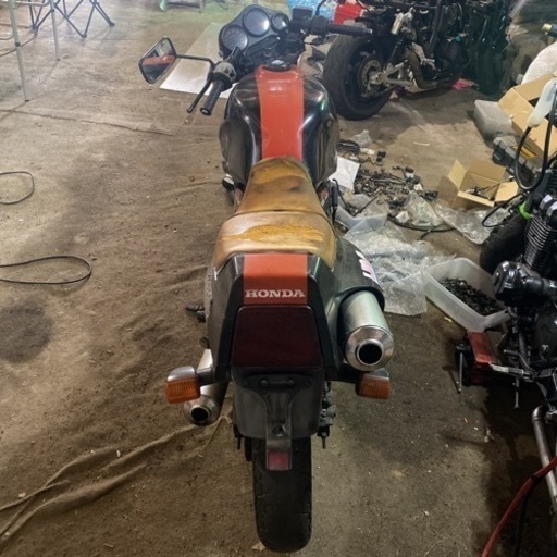ホンダNS250Fレストア途中ですが