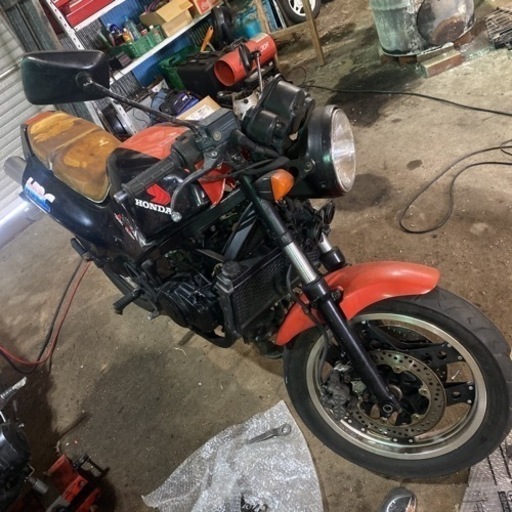 ホンダNS250Fレストア途中ですが