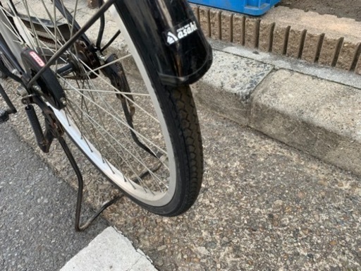 ??　ママチャリ　配達可能　２６インチ　ライト　付き　カギ　付き　黒