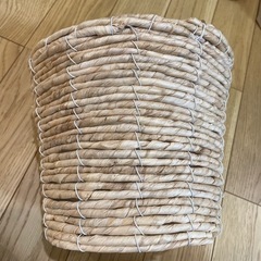 カゴ 植木入れ 植木鉢 ゴミ箱の画像