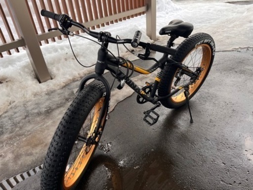 ファットバイク 26×4インチ 極太ブロックタイヤ Trinx