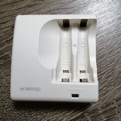 SANYO eneloop エネループ　三洋　電池　充電器(2本...