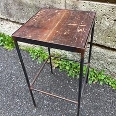 ✅大人気のアイアンコーナーテーブル②✨インダストリアルブロカント