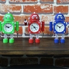 新品未開封　ロボット型置き時計　目覚まし時計の画像