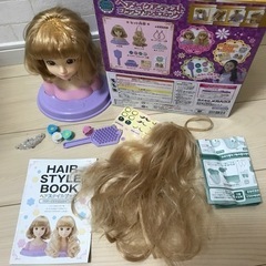 ヘアメイクアーティストフラワープリンセスロングの画像