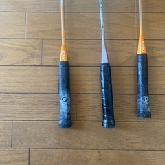 バトミントンラケット　3本の画像
