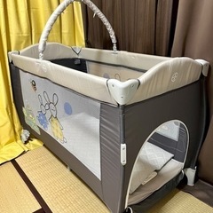 ベビーベッド　プレイヤード　持ち運び