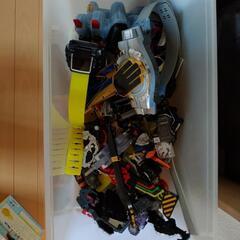 仮面ライダーベルトなど戦隊物