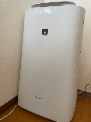 SHARP加湿空気清浄機KI-LS70-W プラズマクラスター